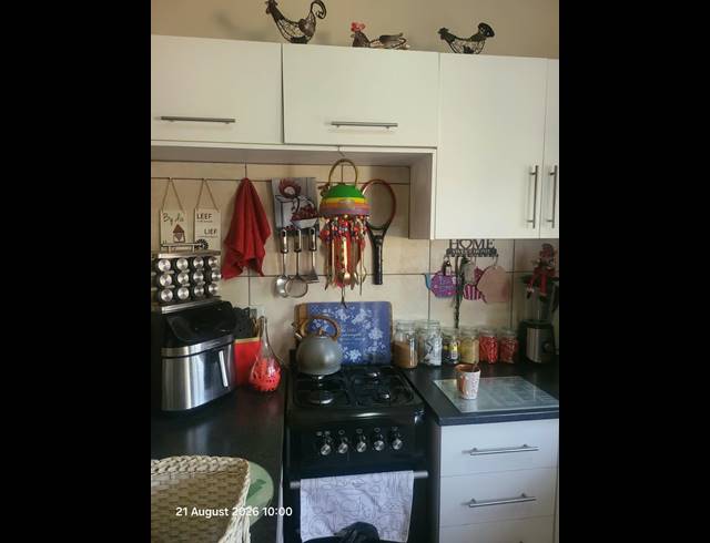 1 BEDROOM FLAT FOR SALE IN SELECTION PARK